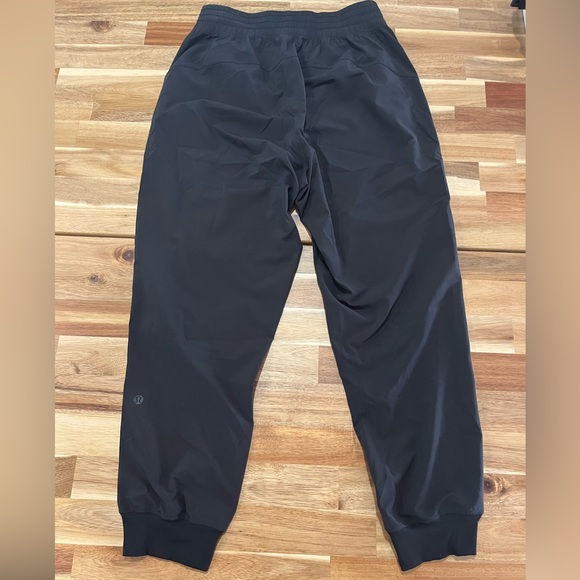 Lululemon pants - Picture 2 of 5
